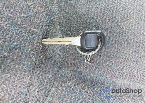 2004 Chevrolet Silverado 1500 из США, поврежденный, VIN 2GCEK19V641122232